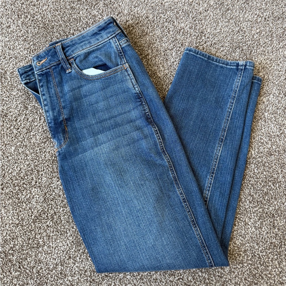 Abercombie High Rise Mom Jeans | Size 4/27, Regular Length